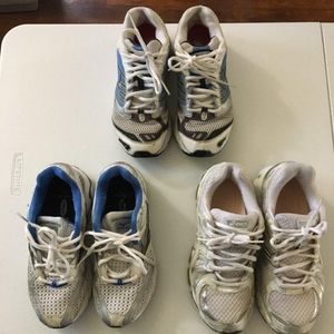SALE! 2/$25! WOMEN'S LEATHER SNEAKERS - SIZE 7